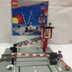 lego level crossing